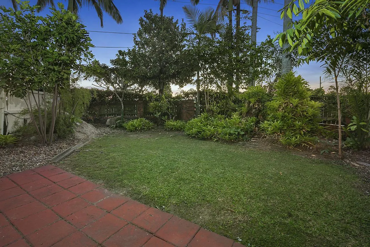***  Cleveland Visitor Villas Motel Australia